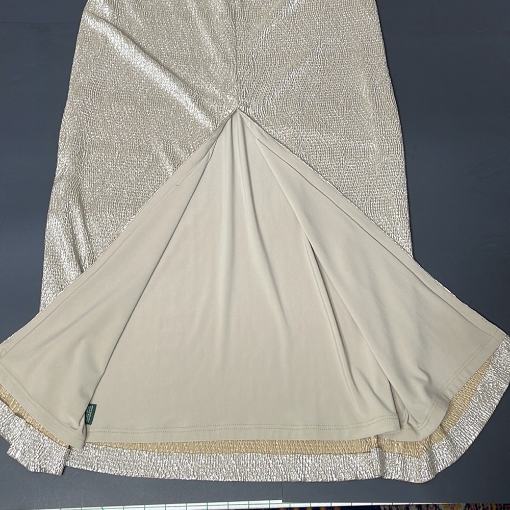Metallic Silver Foil Stretch Ralph Lauren Evening Dress - Picture 13 of 17